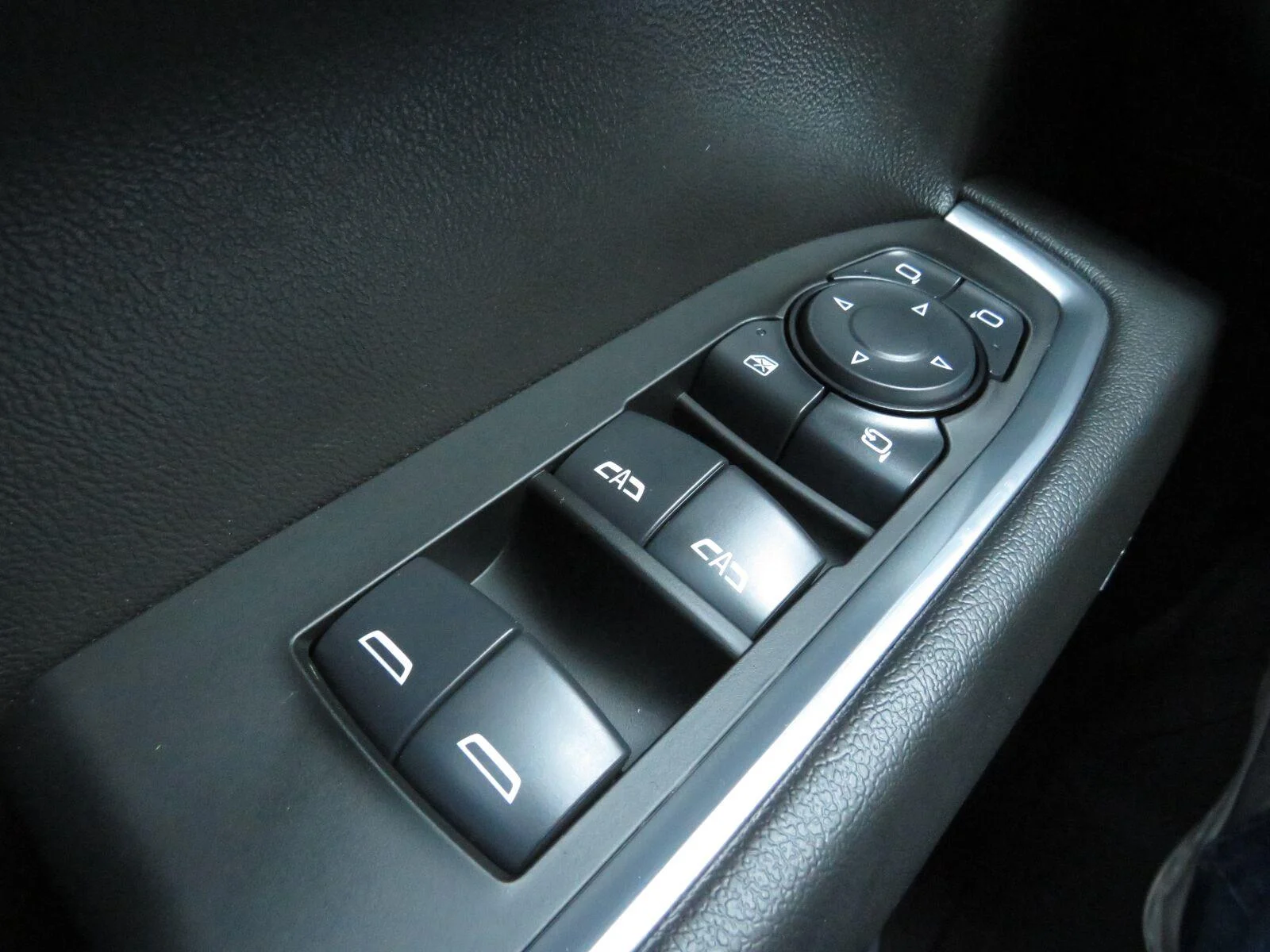 Used 2024 Dark Ash Metallic Chevrolet LTZ image 31