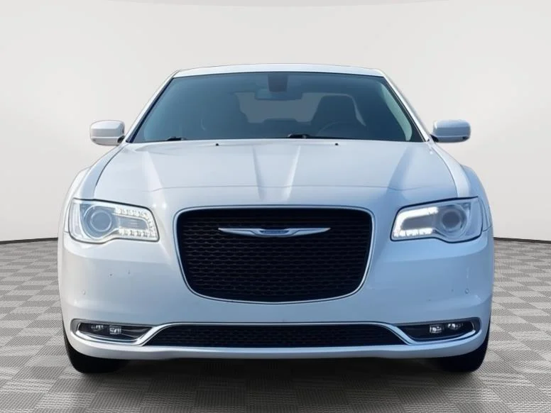 Used 2021 Bright White Clearcoat Chrysler Touring L image 4