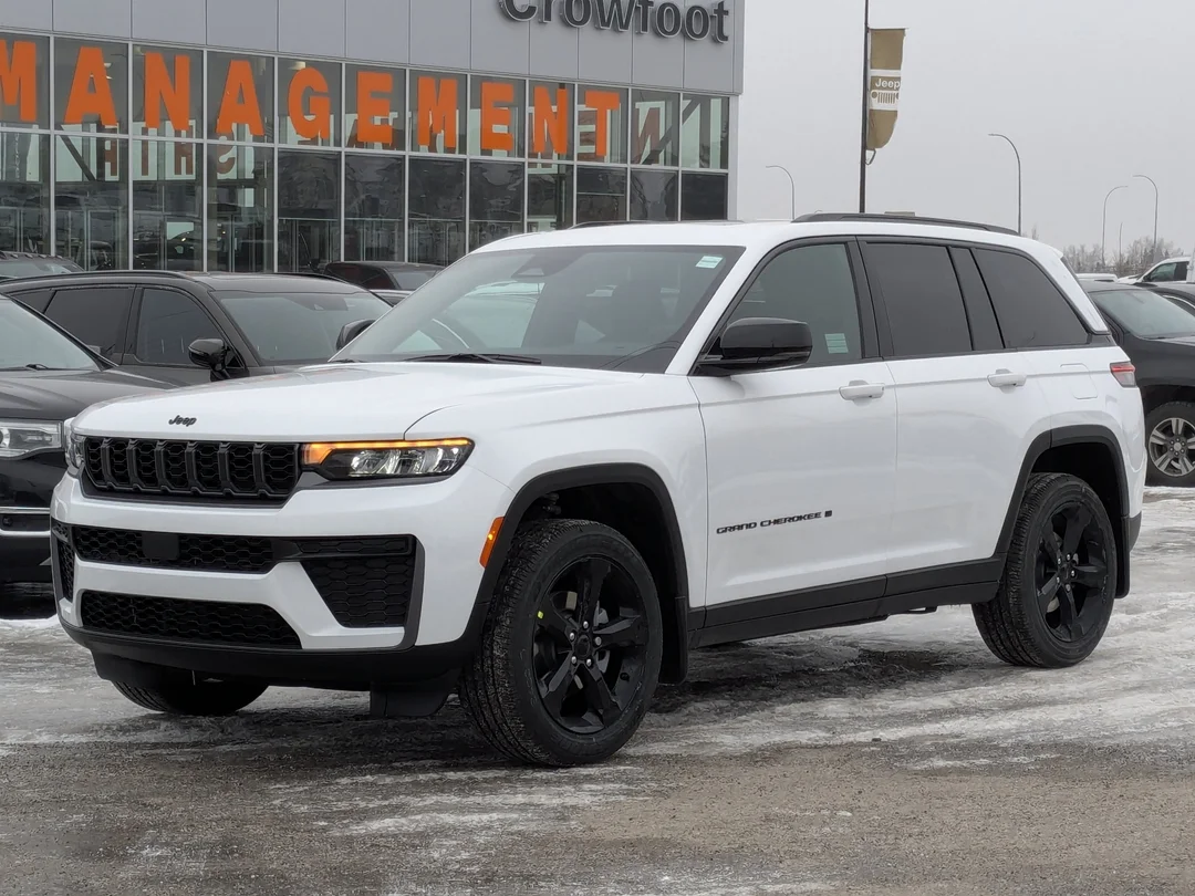 New 2026 White Jeep Altitude - - 4x4 - Power Sunroof - Altitude Pack - 2.0L Turbo - Remote Start & More! image 4