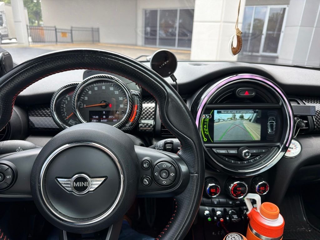 Used 2018 Black MINI Base image 8