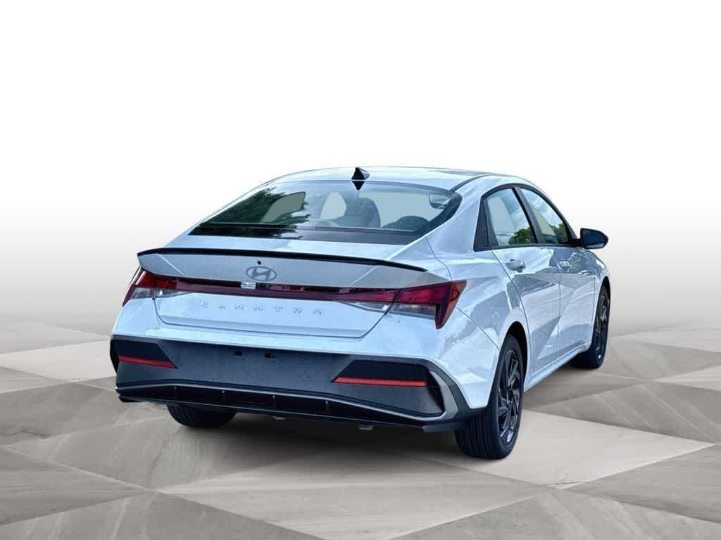 2026 Hyundai Elantra SEL Sport - Photo 8