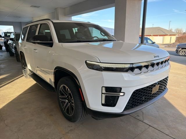 New 2026 Bright White Clear-Coat Exterior Paint Jeep  image 10