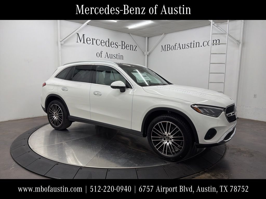 2026 Mercedes-Benz GLC GLC 300's photo