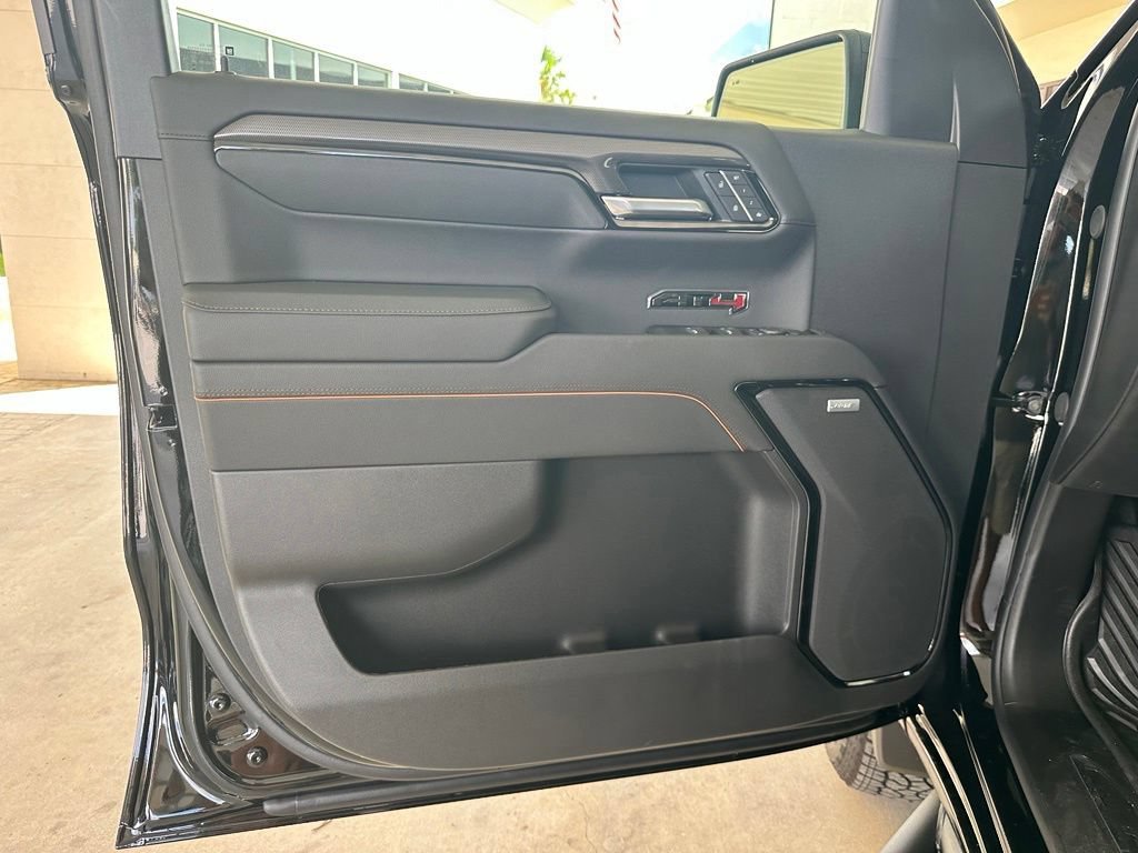 2026 GMC Sierra 1500 AT4 - Photo 10