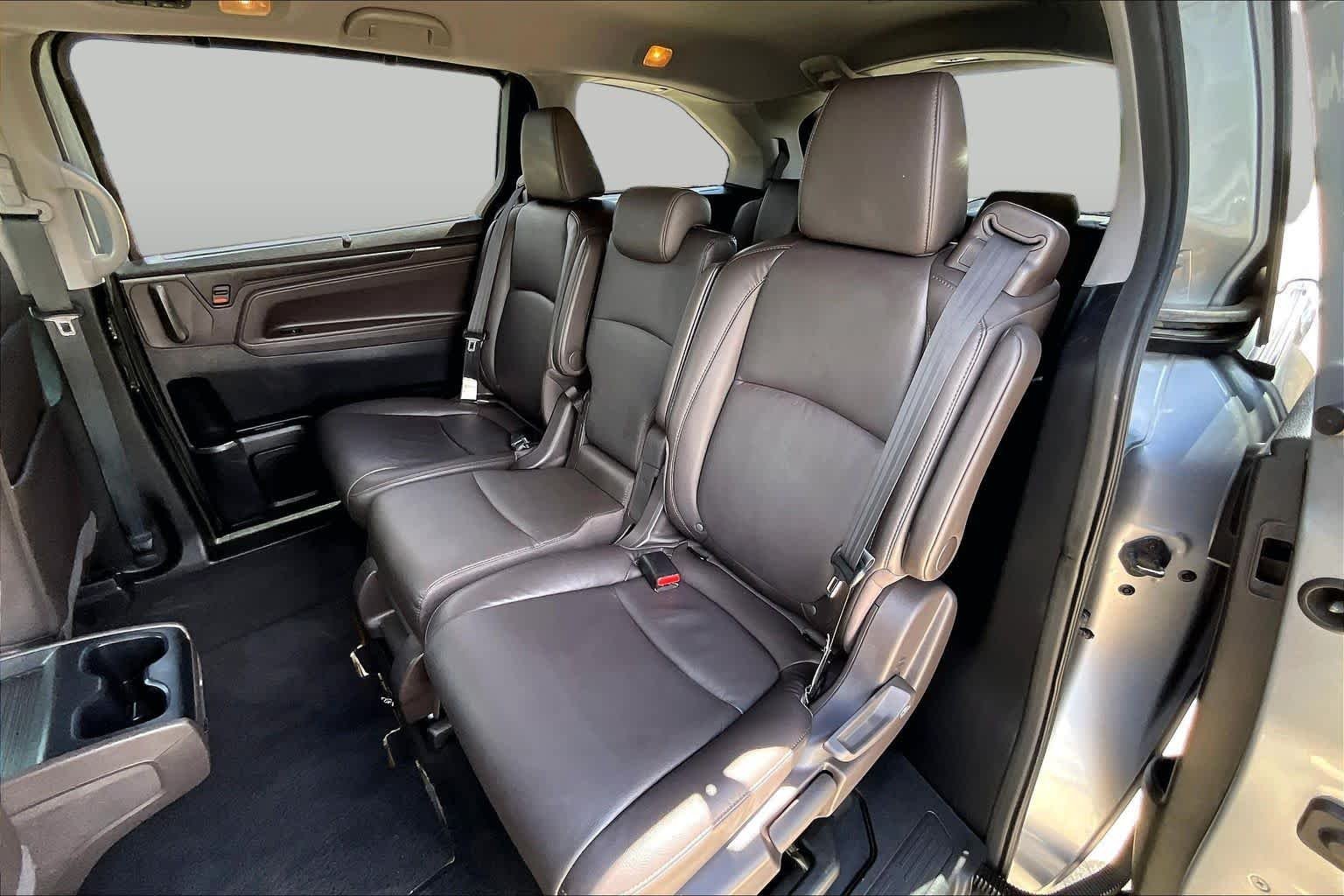 Used 2019 Lunar Silver Metallic Honda EX-L image 21