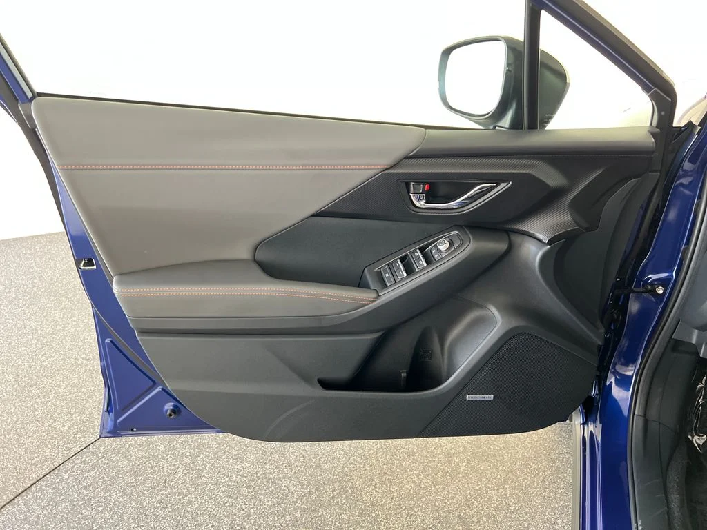 New 2026 SAPPHIRE BLUE PEARL Subaru Limited image 12
