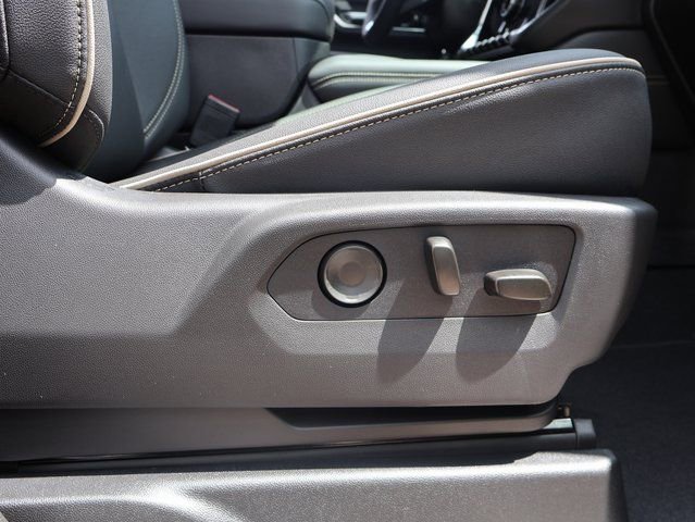 2026 GMC Yukon XL Elevation - Photo 10