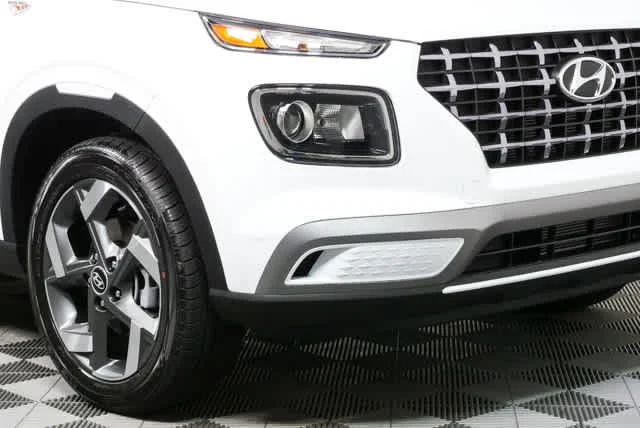New 2026 Lunar White w/Black Roof Hyundai SEL w/Two-Tone Roof image 13