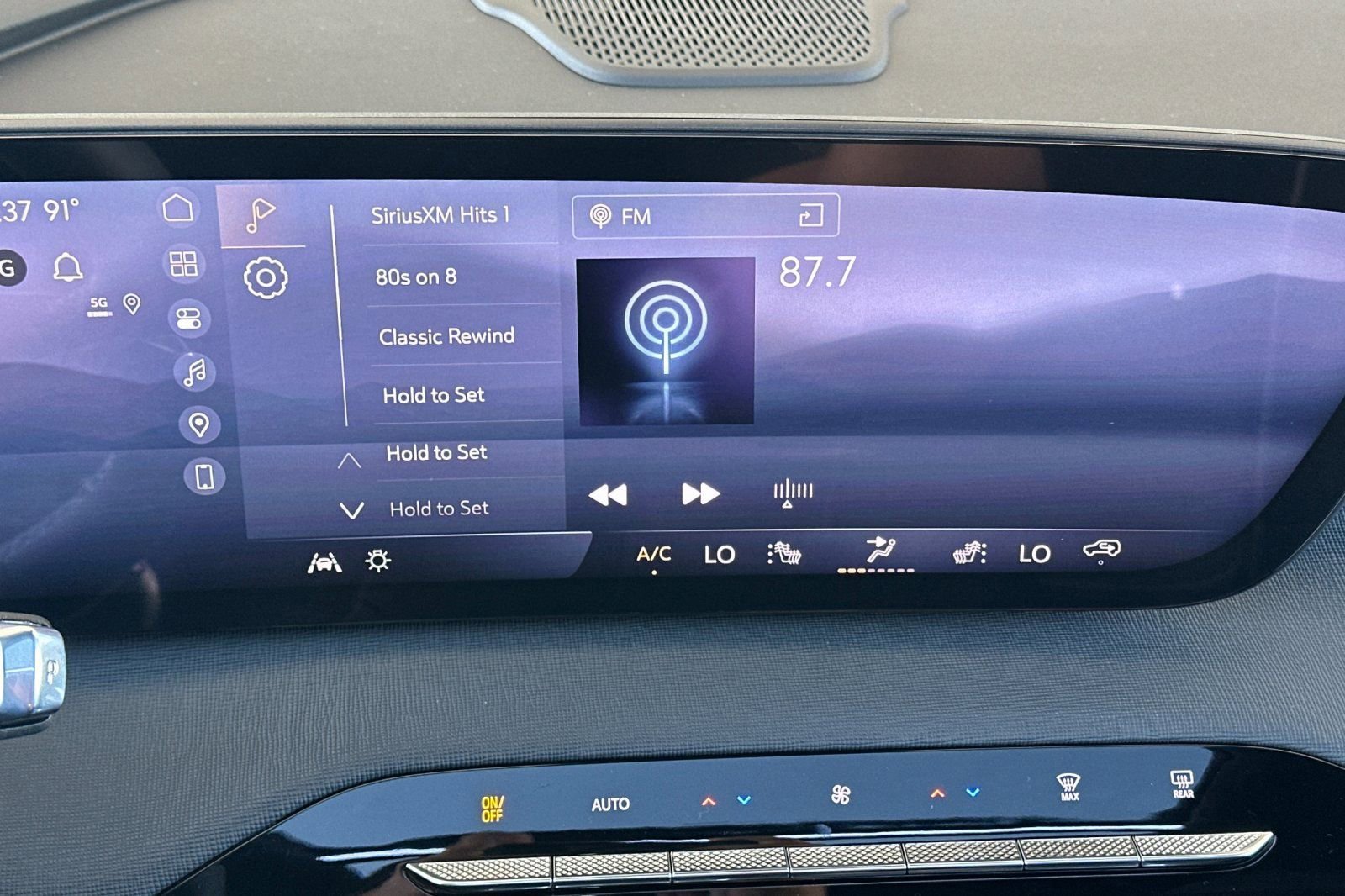 2026 Buick Enclave Sport Touring - Photo 18