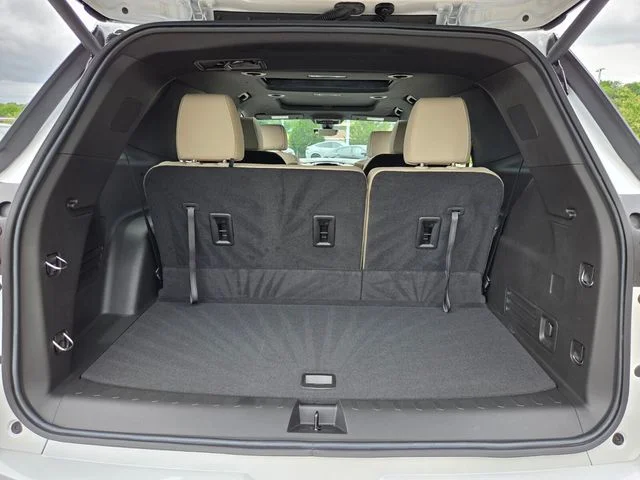 Used 2023 Beige Chevrolet Premier image 18