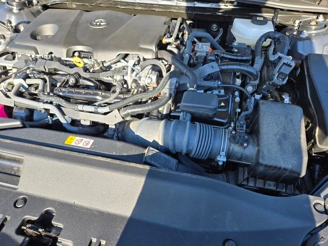 Used 2025  Toyota SE image 23