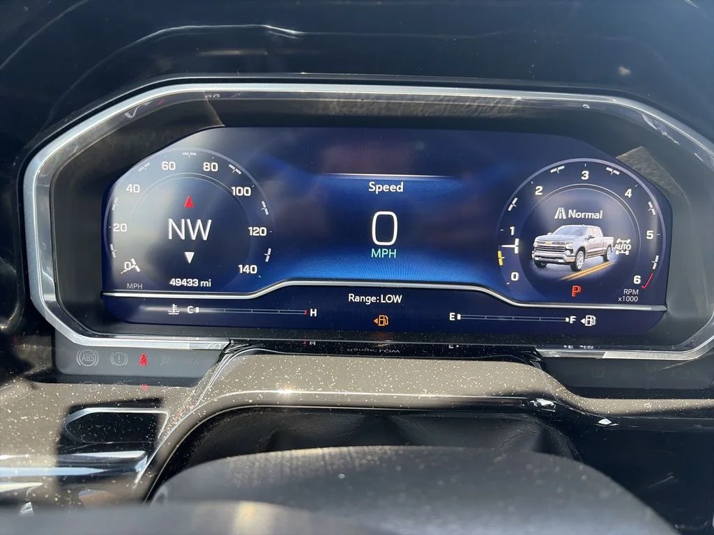 Used 2023 Gray Chevrolet RST image 21