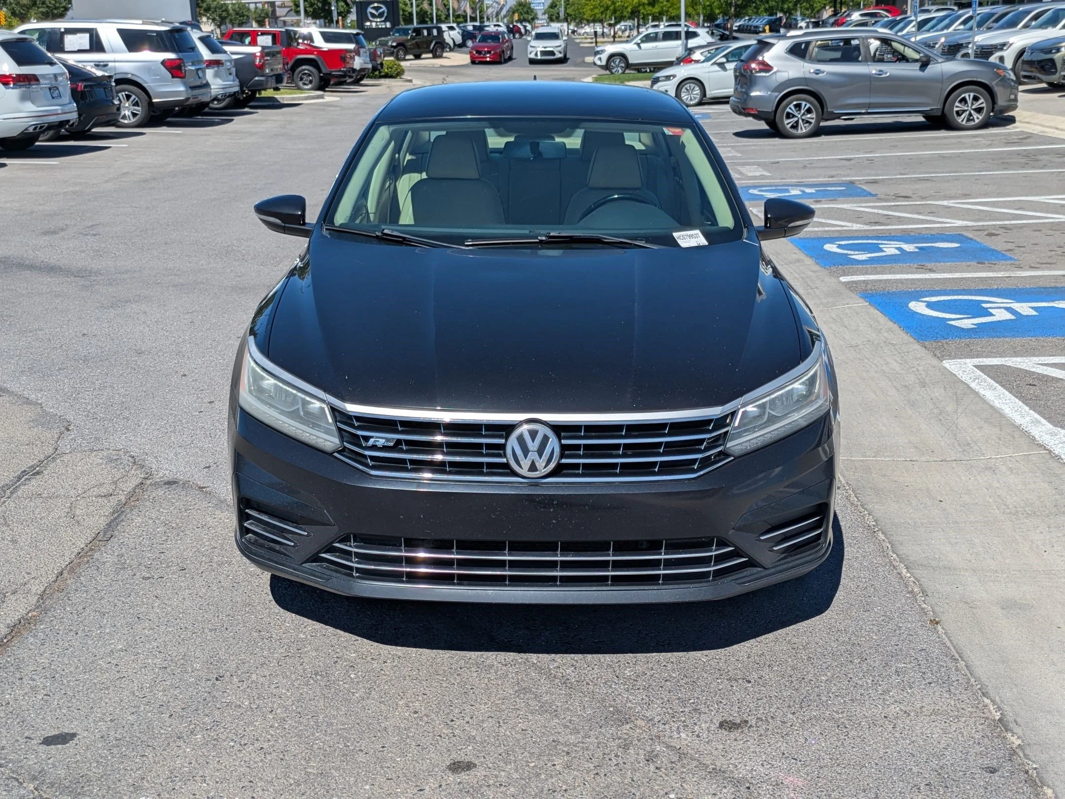 Used 2017 Deep Black Pearl Volkswagen R-Line w/Comfort Pkg image 8