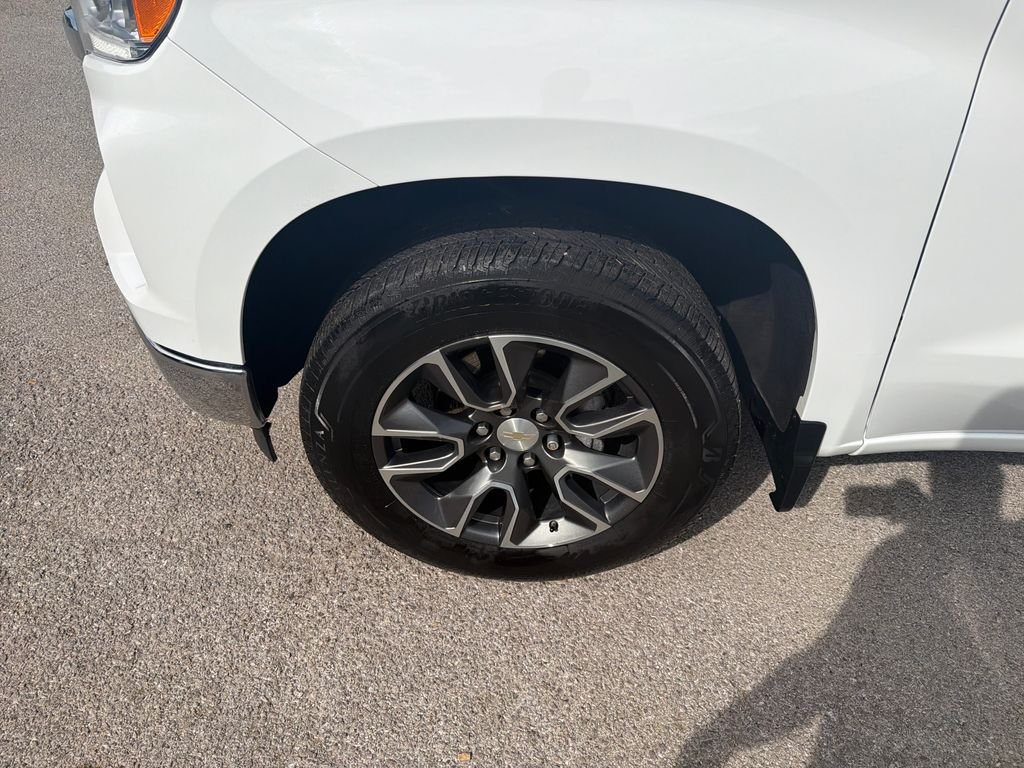 Used 2023 White Chevrolet LT image 10