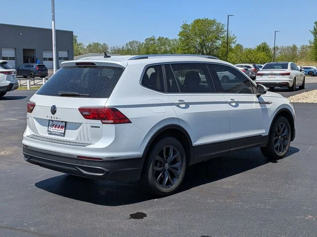 Used 2023 White Volkswagen 2.0T SE image 7