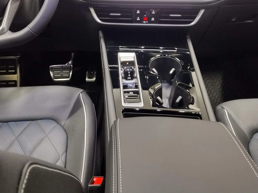 New 2026 White Volkswagen 2.0T SEL Premium R-Line image 41