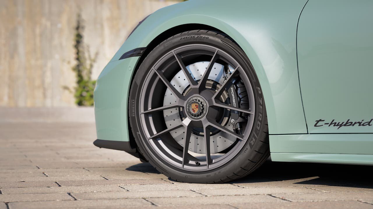 New 2027 Shade Green Metallic Porsche Carrera GTS image 10
