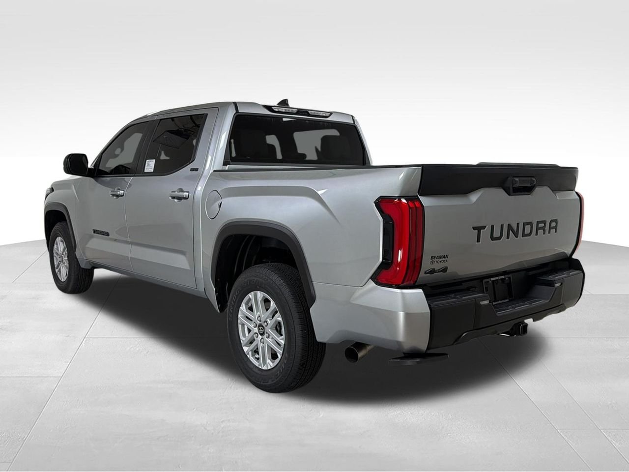 2026 Toyota Tundra SR5 - Photo 7