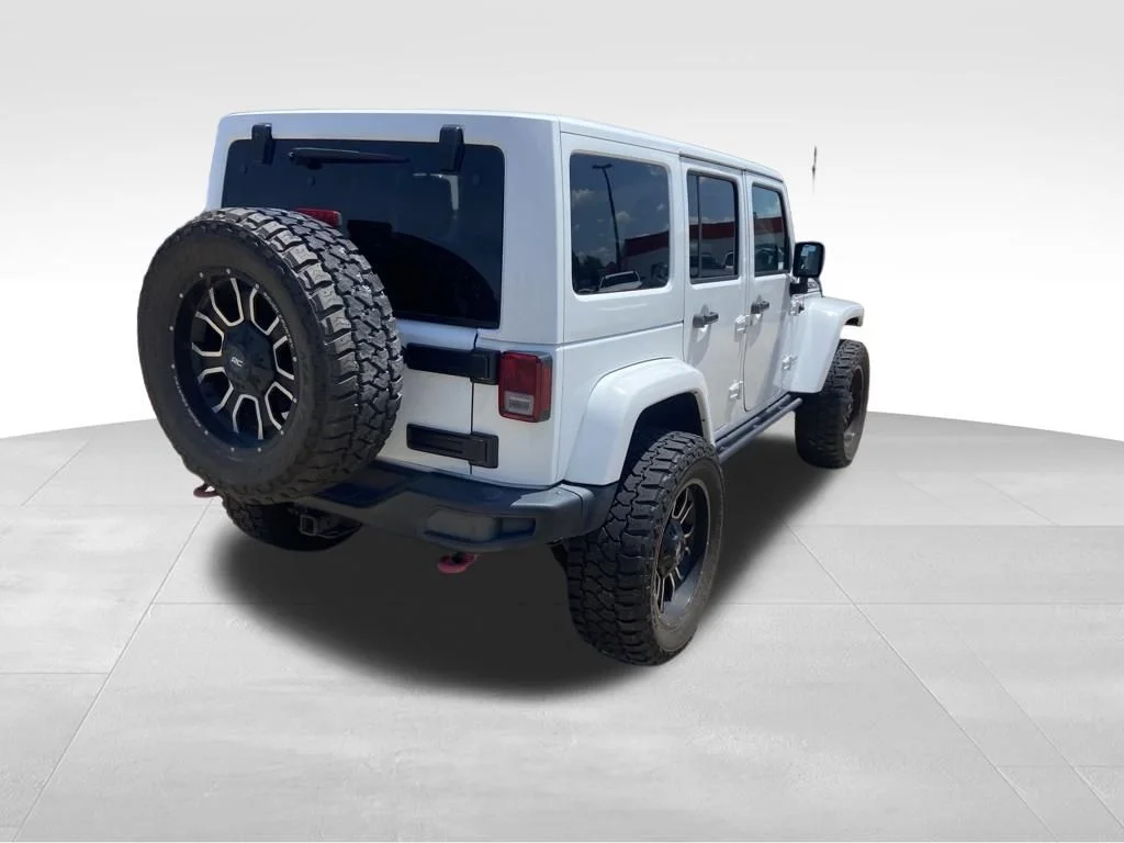 Used 2017 White Jeep Unlimited Rubicon image 16