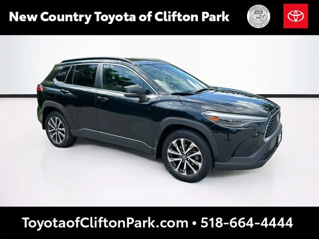 2024 Toyota Corolla Cross XLE