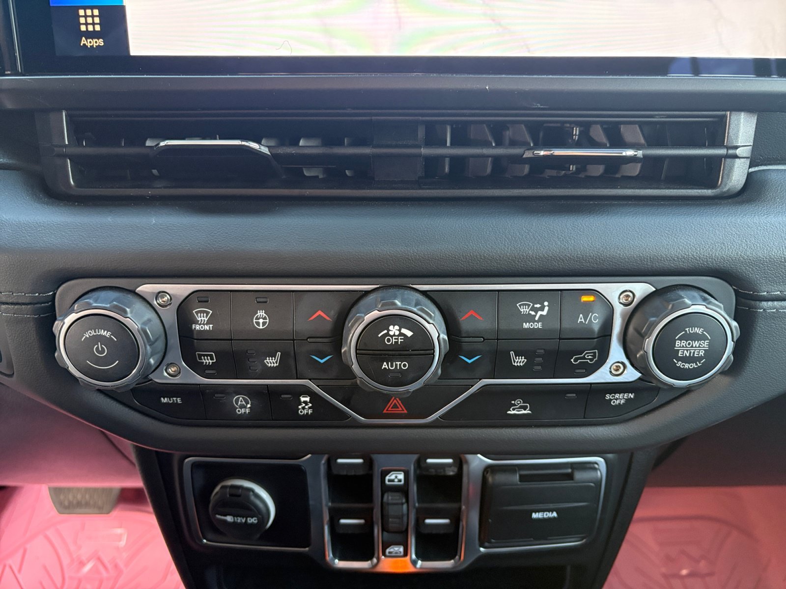 Used 2025 Black Clearcoat Jeep Texas Trail image 17