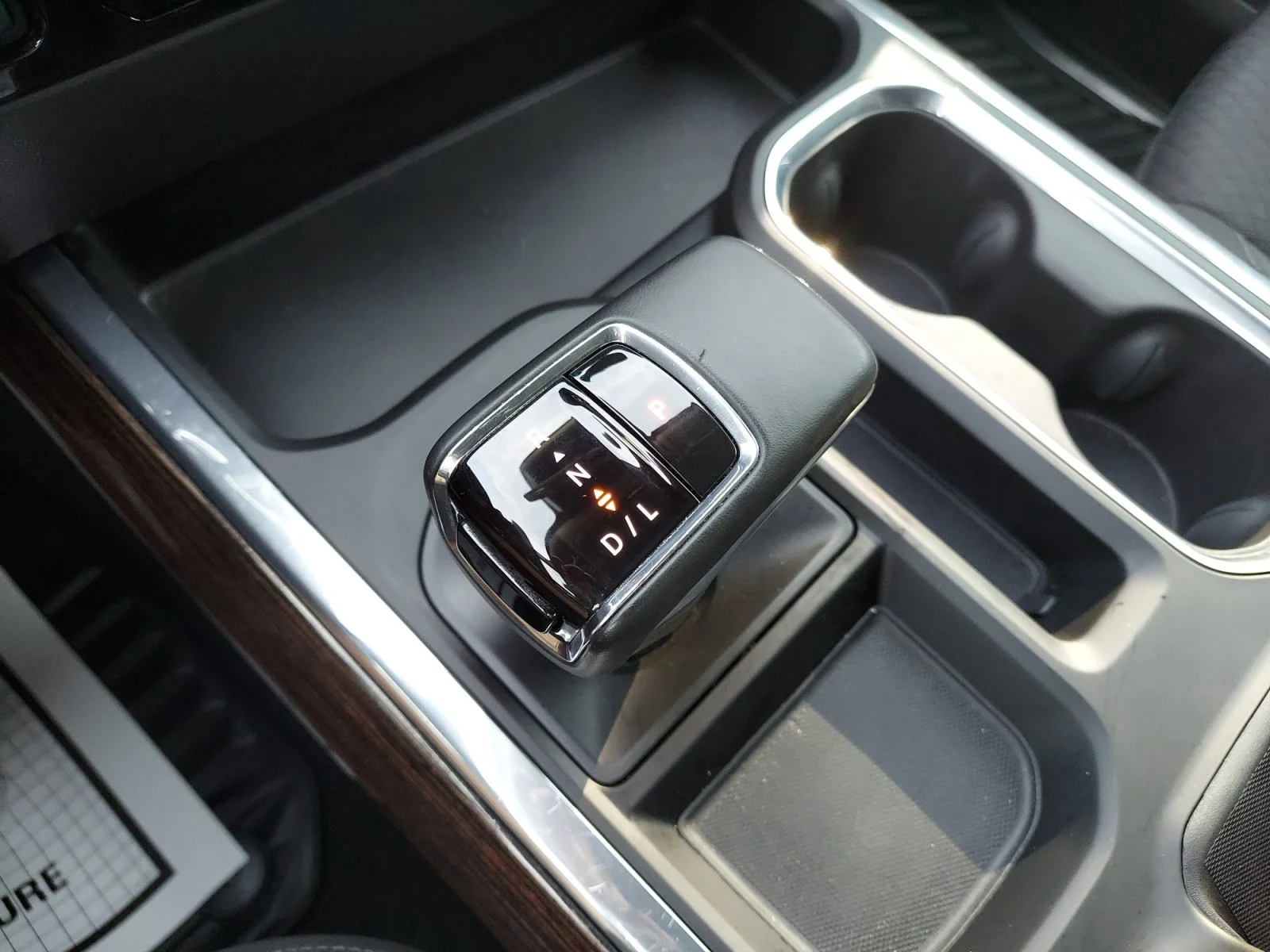 Used 2023 Summit White GMC Elevation image 22