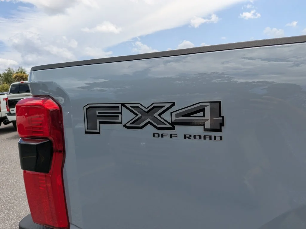 New 2026 Glacier Gray Metallic Tri-Coat Ford F-250® Lariat® image 11