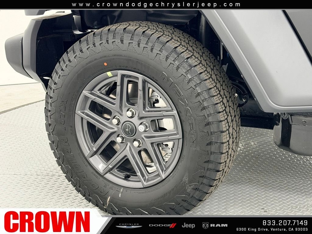 New 2026 Black Clear-Coat Exterior Paint Jeep Sport S image 9
