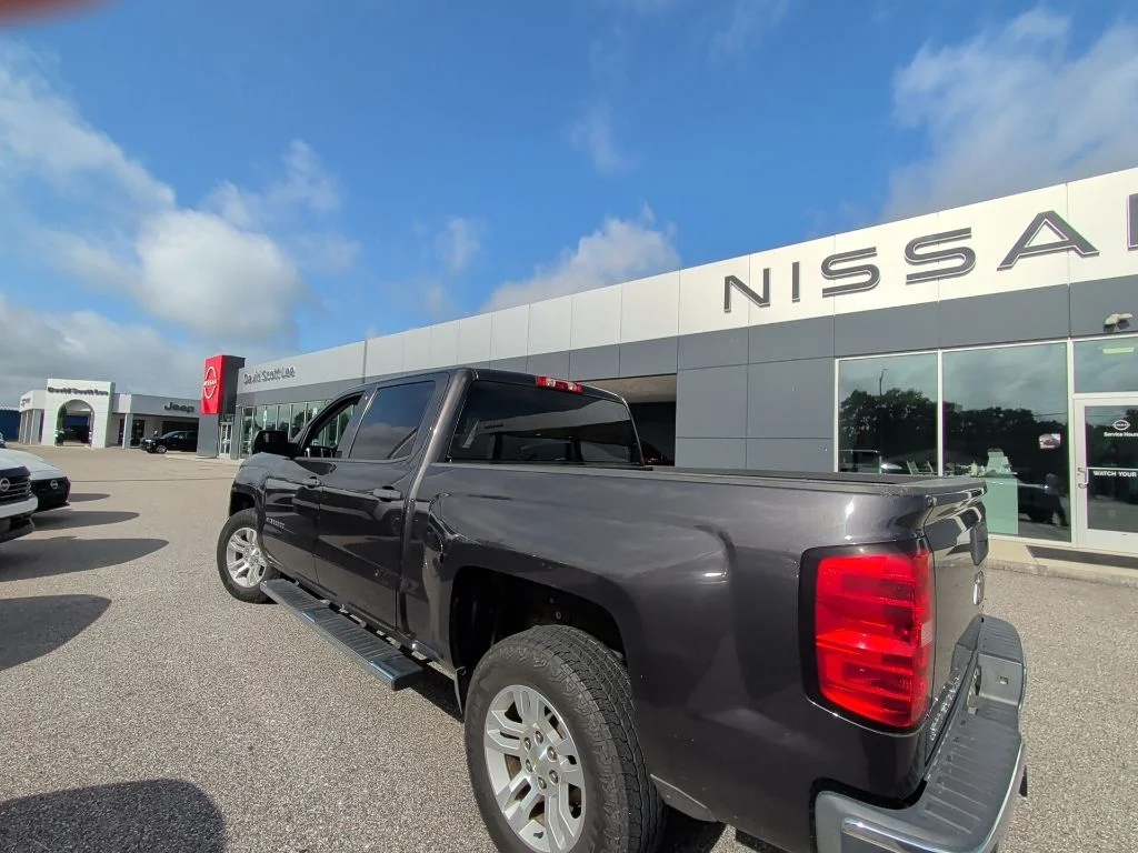 Used 2014 Gray Chevrolet LT image 7