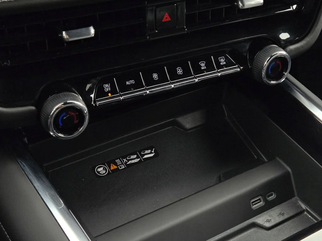 2025 Chevrolet Tahoe LT - Photo 29