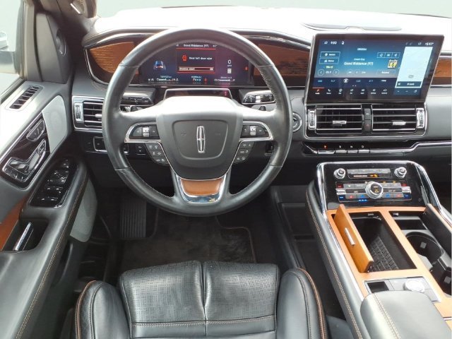 Used 2024 White Lincoln Black Label L image 21