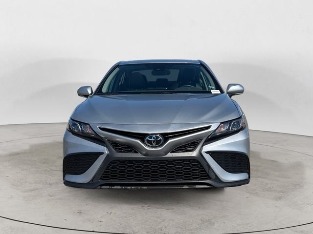 2024 Toyota Camry SE - Photo 8