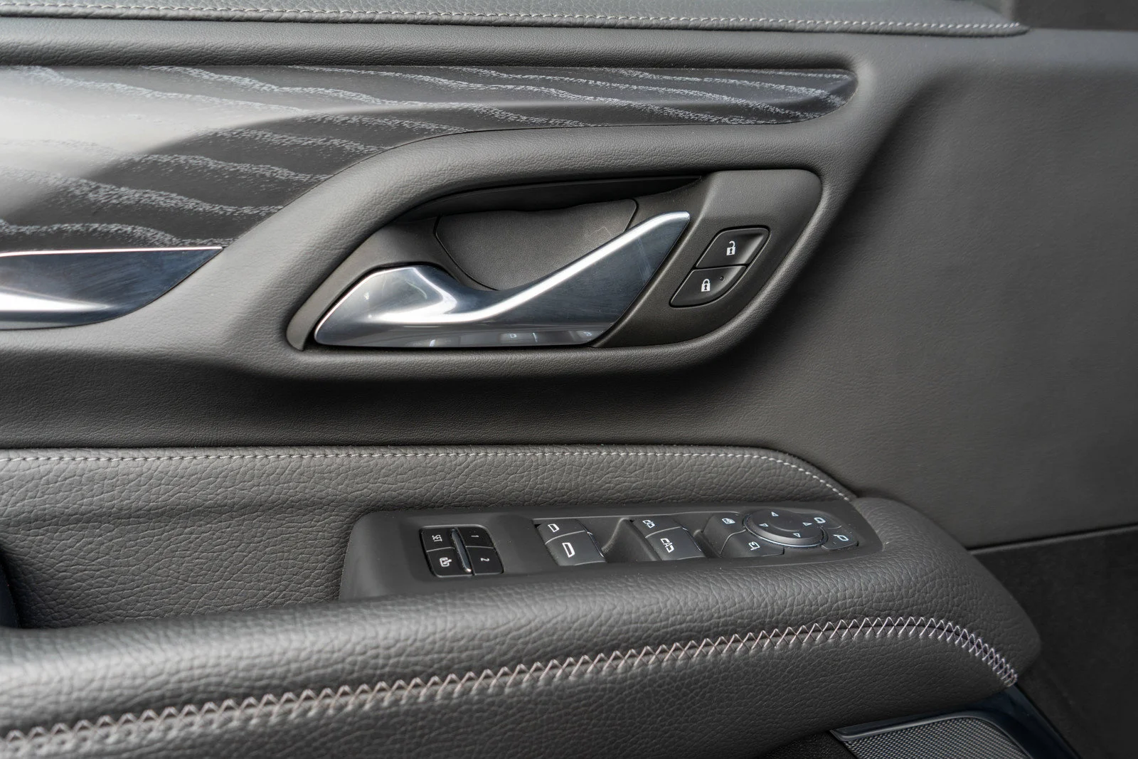 Used 2023 Titanium Rush Metallic GMC Denali image 16