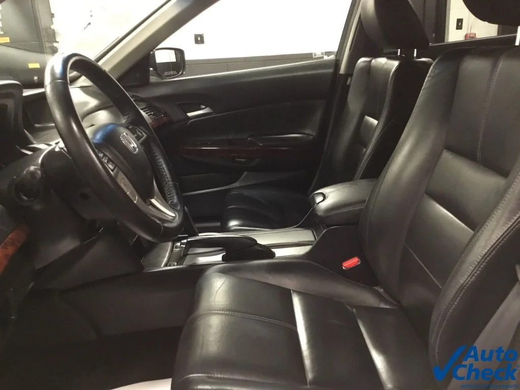 Used 2011 Green Honda EX-L image 23