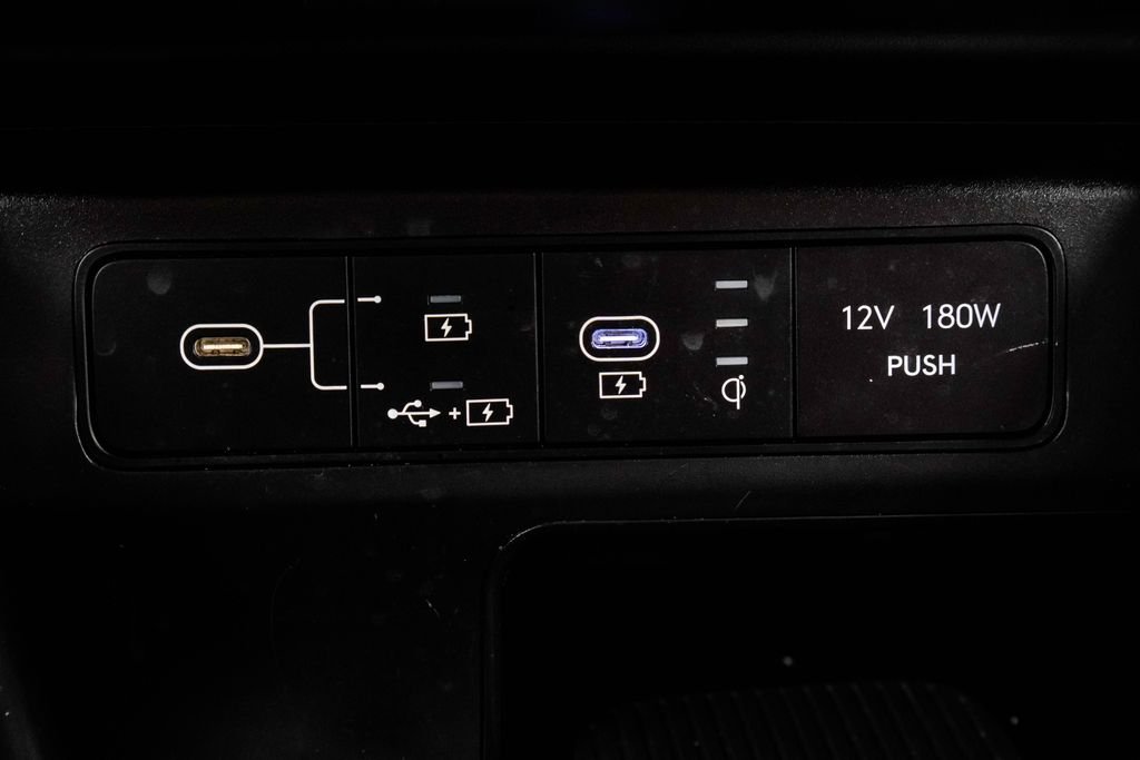 Used 2025 Green Hyundai SEL image 27