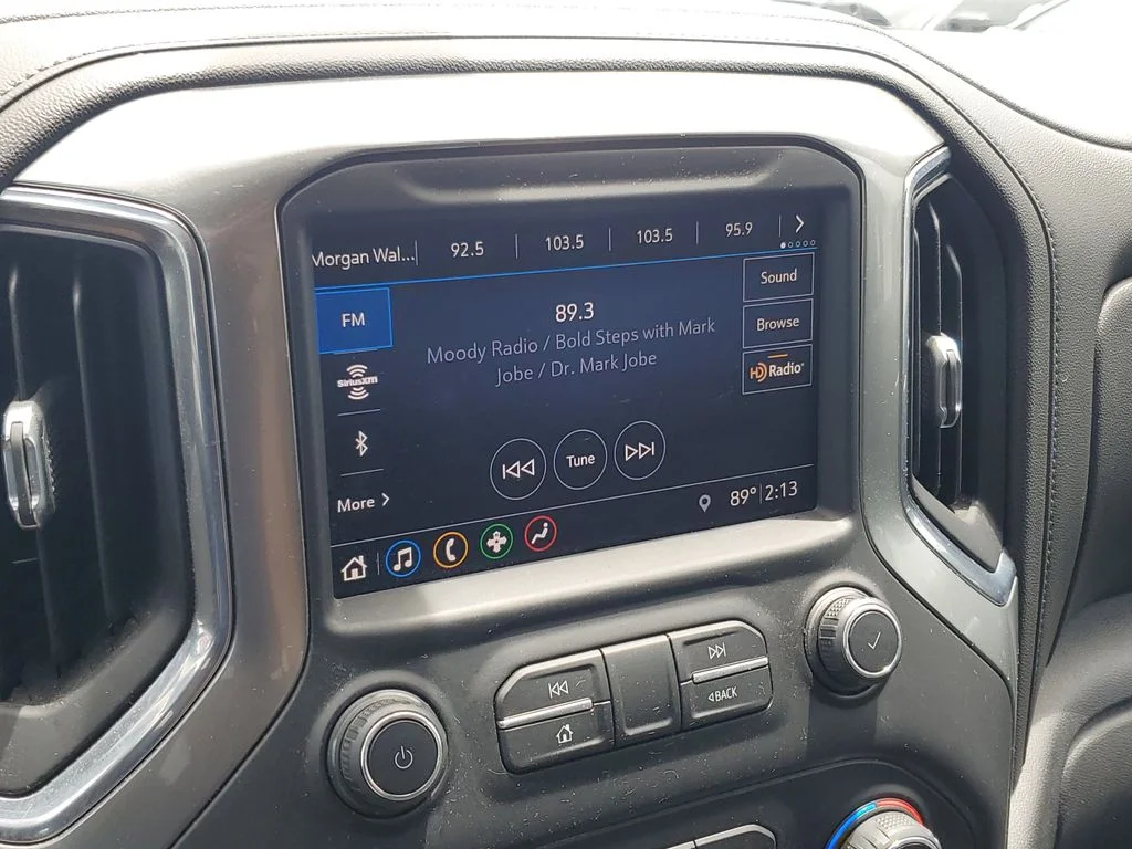 Used 2019 Red Chevrolet RST image 29