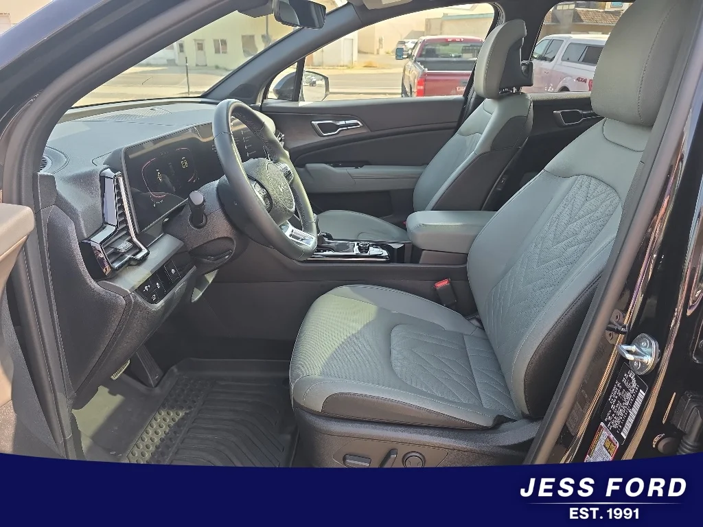 Used 2025 Ebony Black Kia X-Line image 9