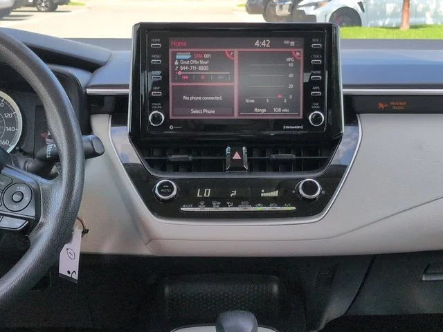 Used 2021  Toyota LE image 17