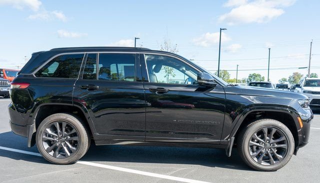Used 2026 Black Jeep Limited Reserve image 5