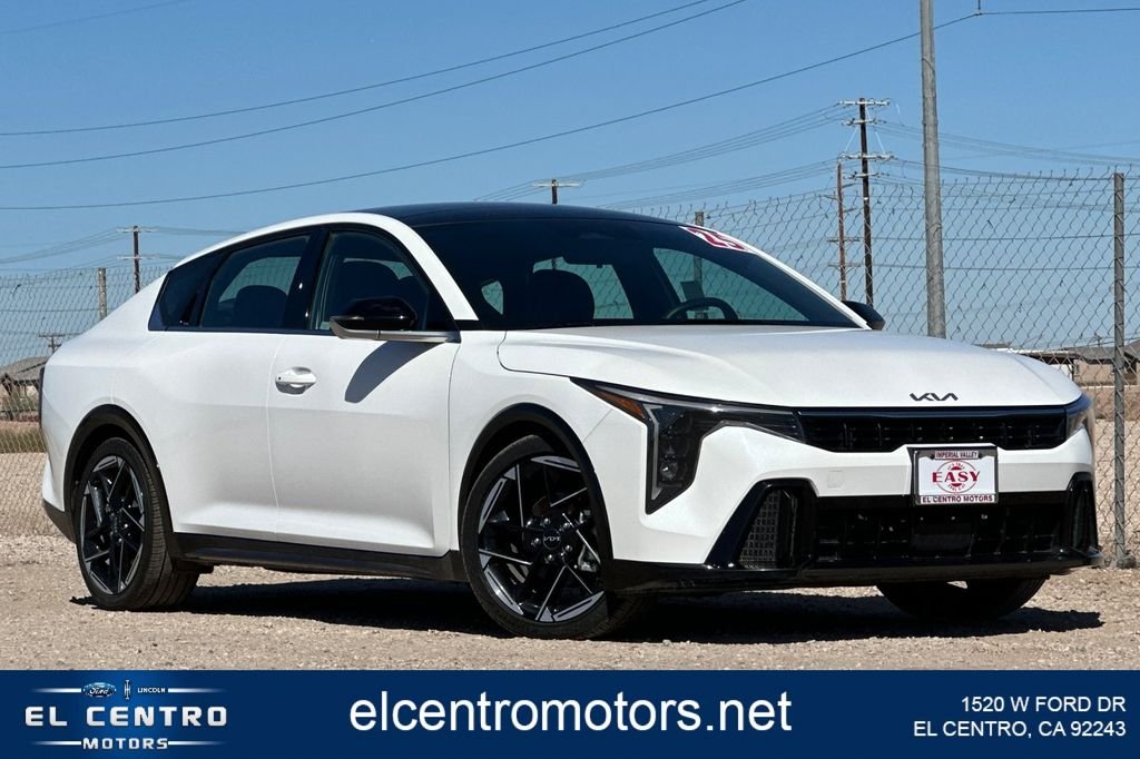 2025 Kia K4 GT-Line