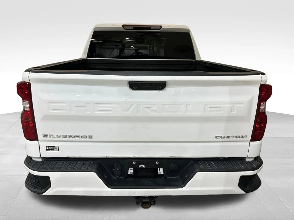 Used 2024 Summit White Chevrolet Custom image 4