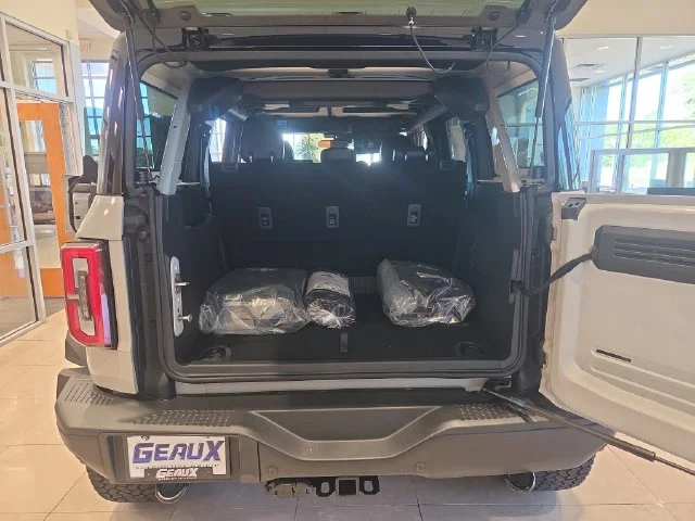 New 2026 Avalanche Gray Ford Badlands® image 59