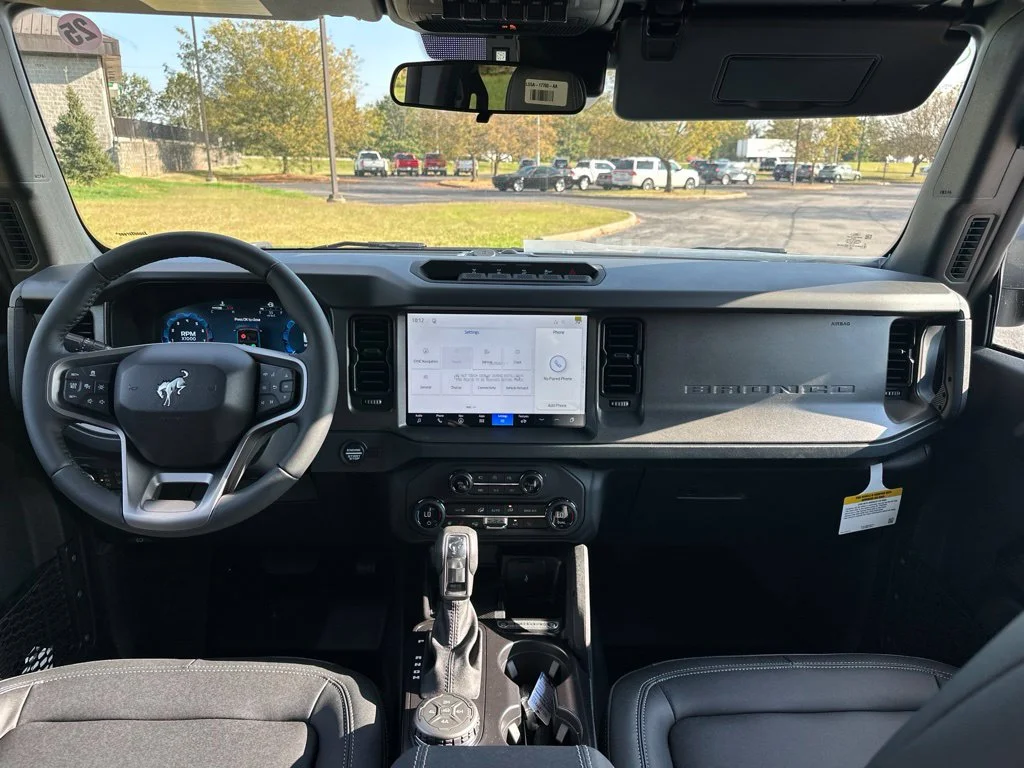 New 2026 Avalanche Gray Ford Badlands® image 4