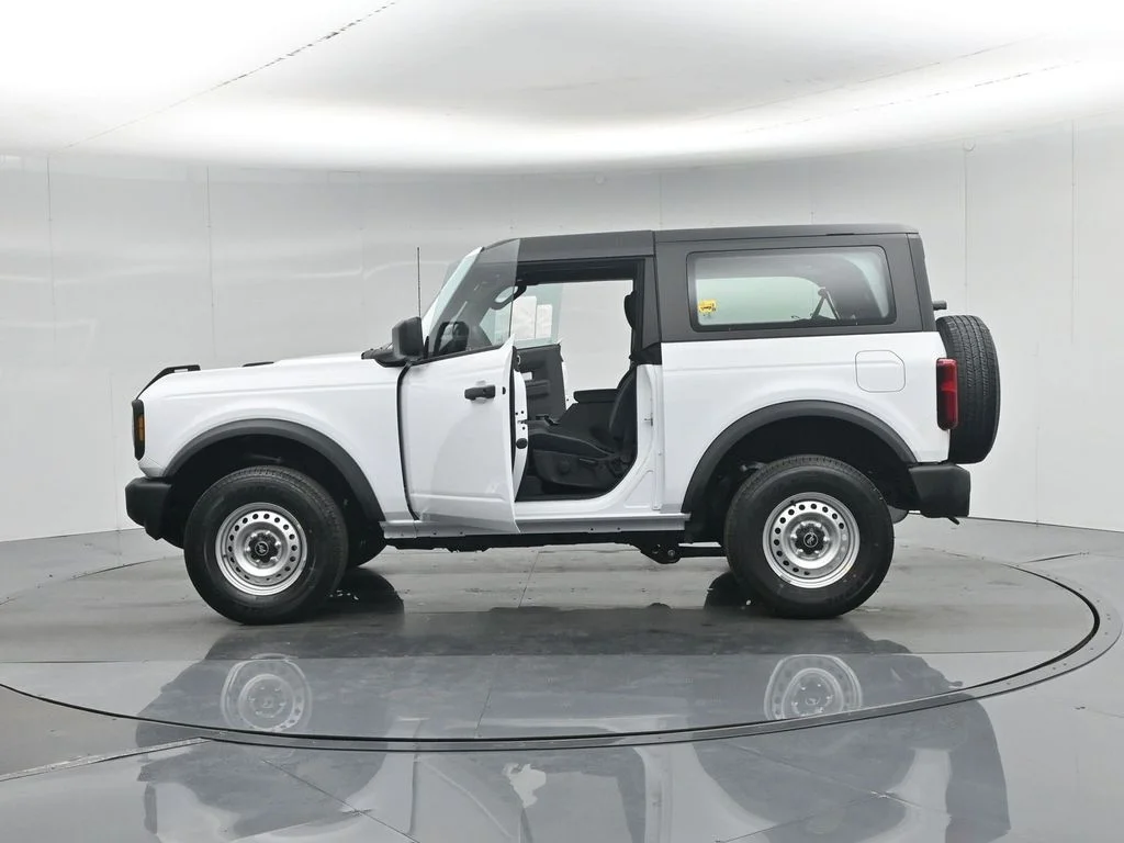 New 2026 Oxford White Ford Base image 31
