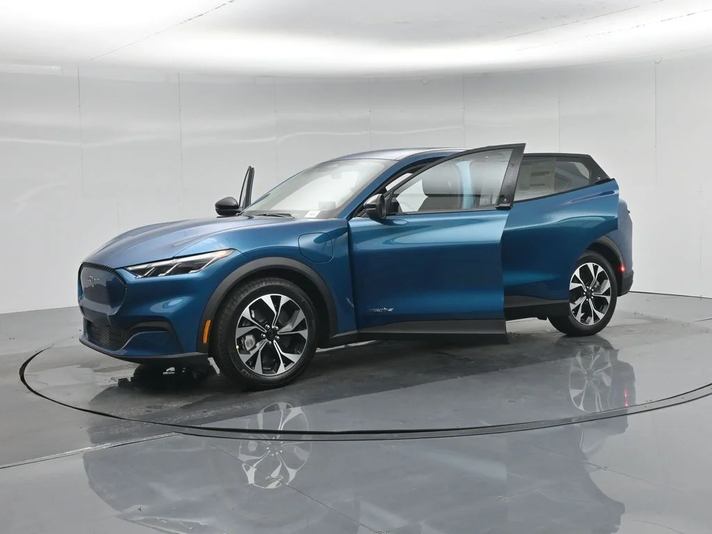 New 2026 Adriatic Blue Metallic Ford Select image 5