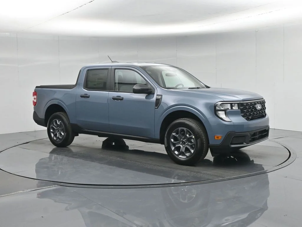 New 2026 Gray Ford XLT image 23
