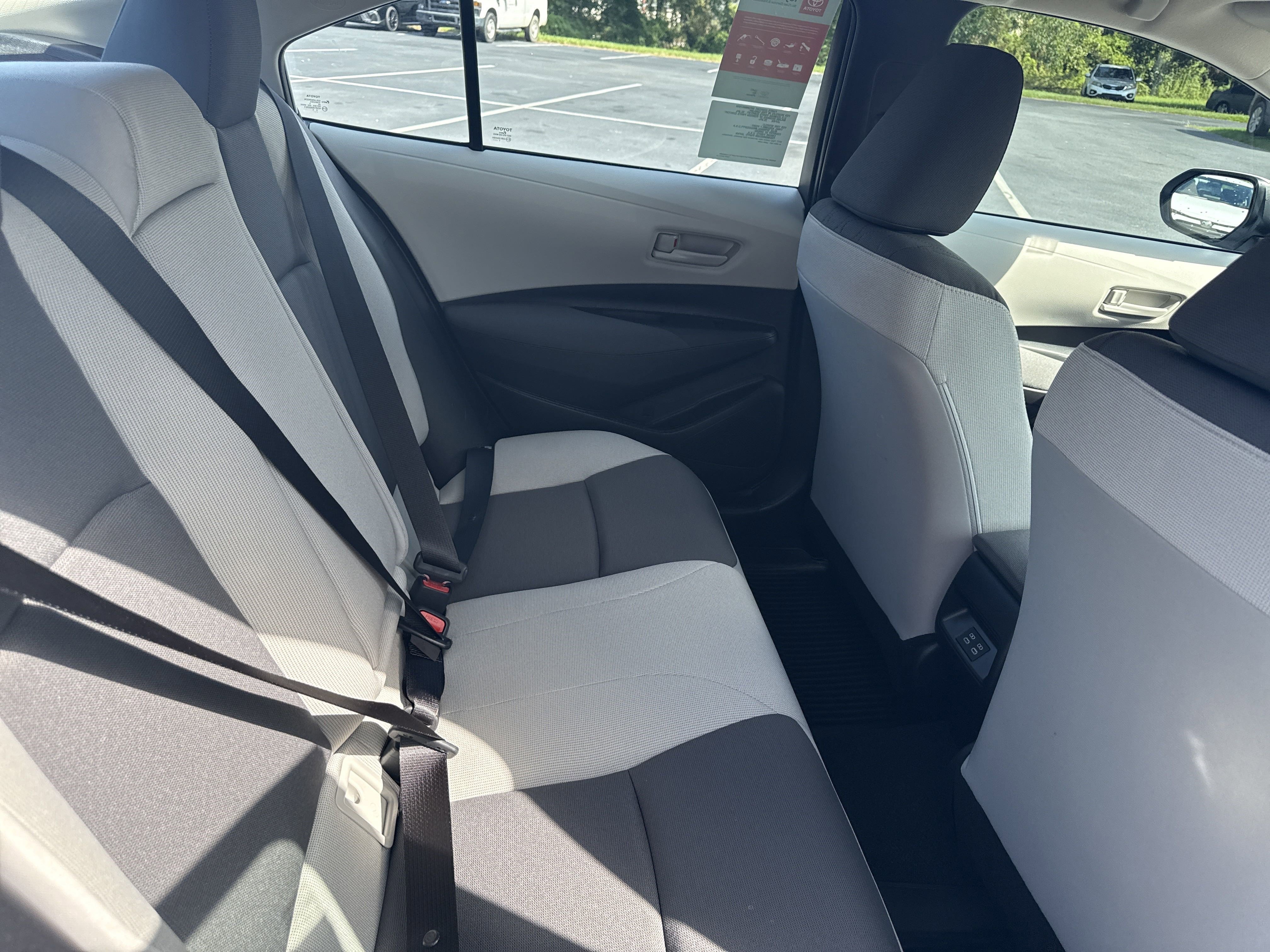 Used 2025  Toyota  image 29