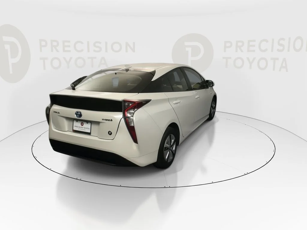Used 2016 Blizzard Pearl Toyota Three image 19