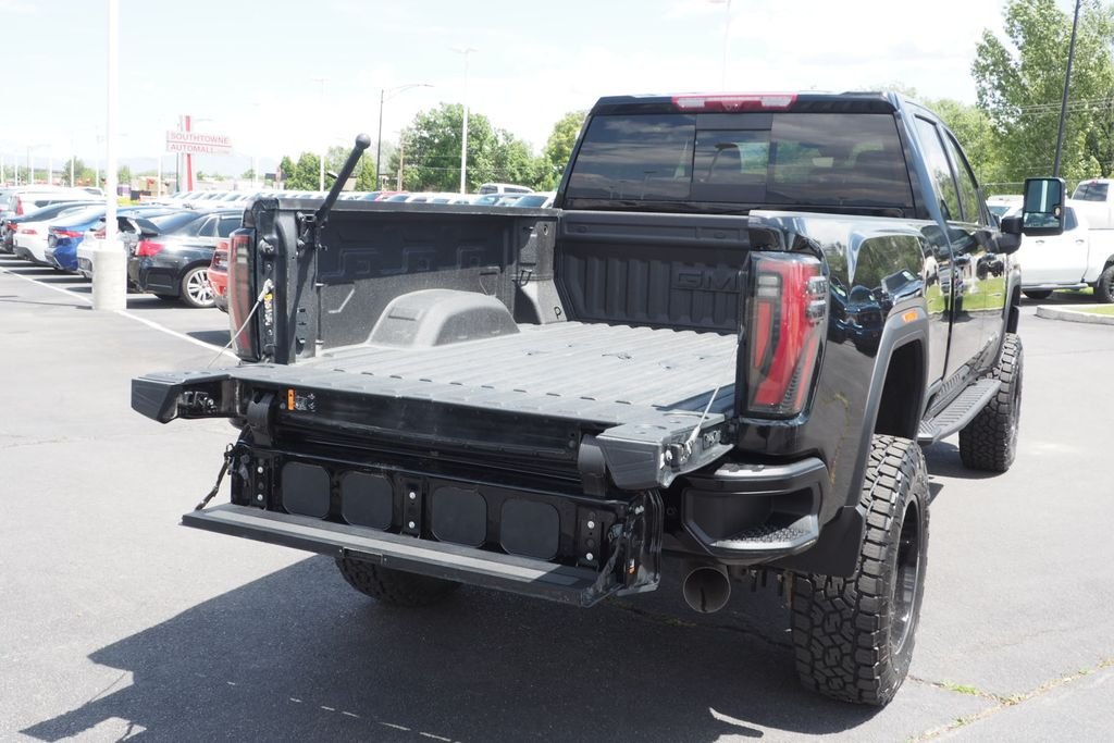 Used 2025 Black GMC AT4 image 18