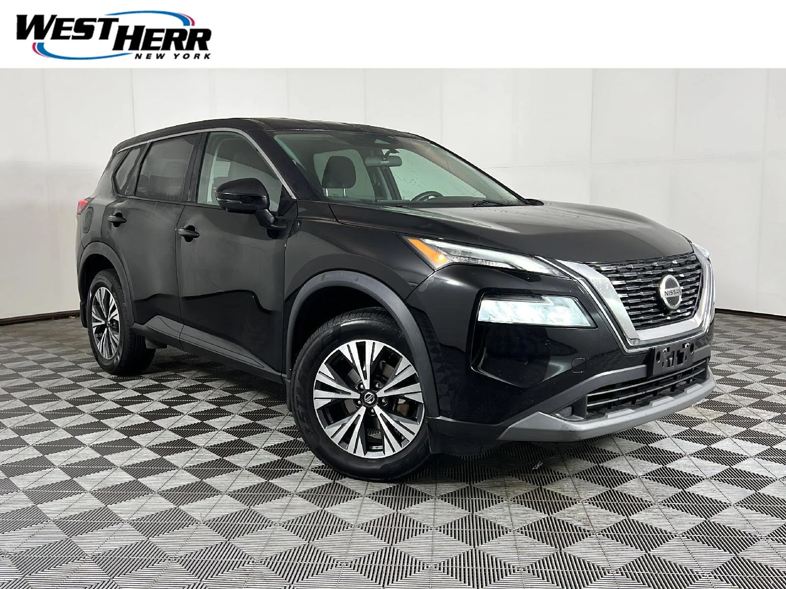 Used 2021 Super Black Nissan SV image 1